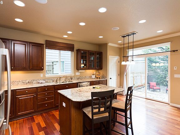 4th image of 3871 SE Belle Oak Ave