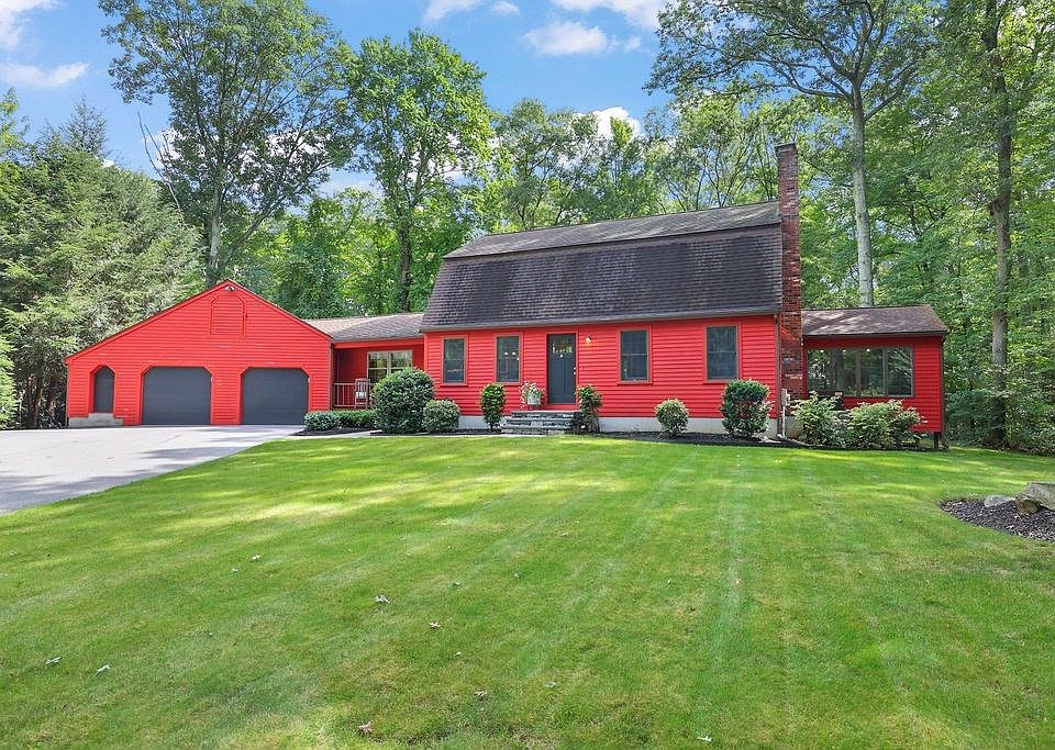 1st image of 11 Barrett Ln