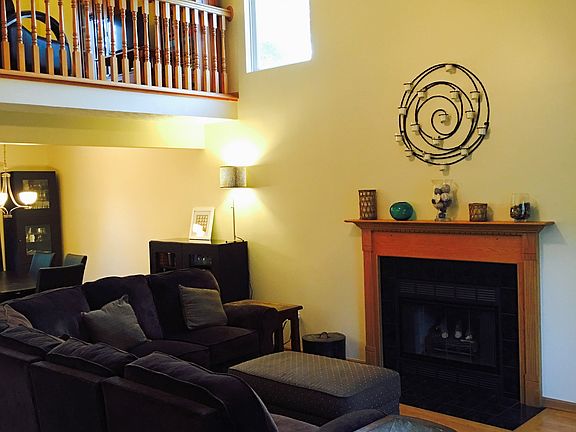 2nd image of 4940 Baycroft Dr