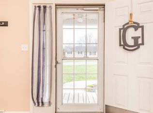 1003 Choctaw Ridge Dr, Holts Summit, MO 65043
