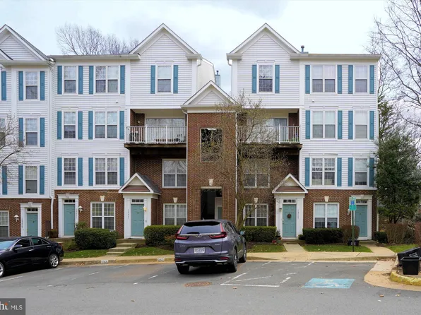 12665 Fair Crest Ct APT 304, Fairfax, VA 22033