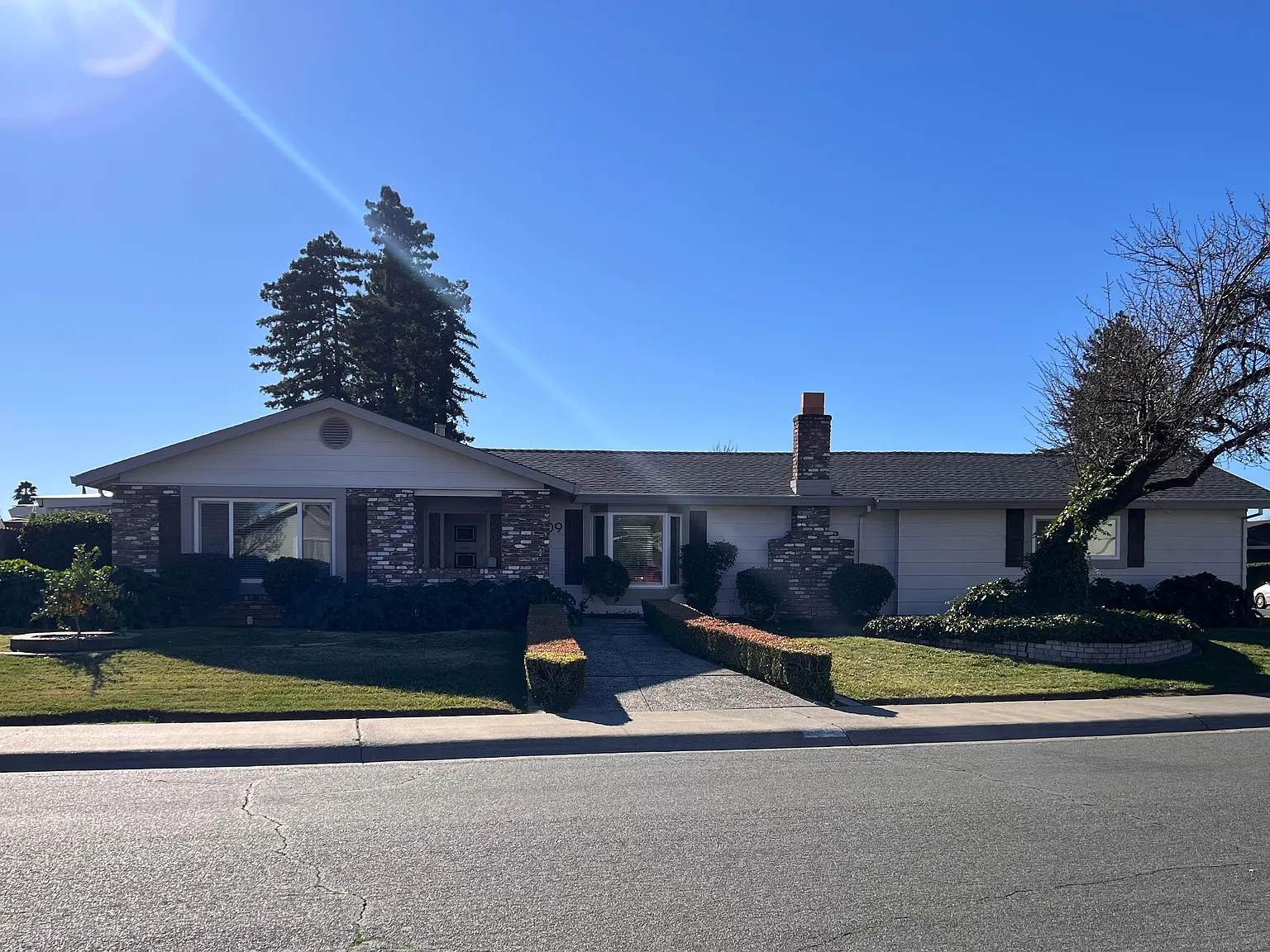 3 bed, 1600 sqft, $3,250 — Photo 1