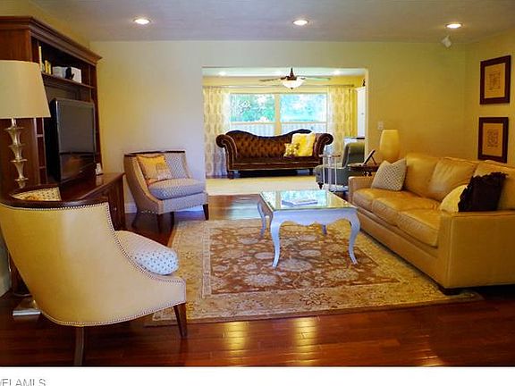 4th image of 566 Sanford Dr