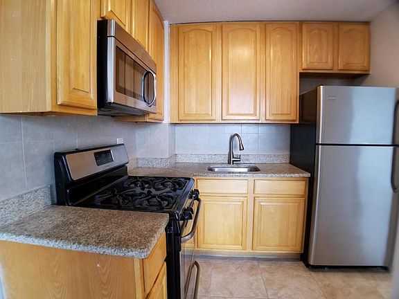 4th image of 3333 Broadway APT D30g