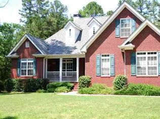 1820 Snug Harbor Dr, Greensboro, GA