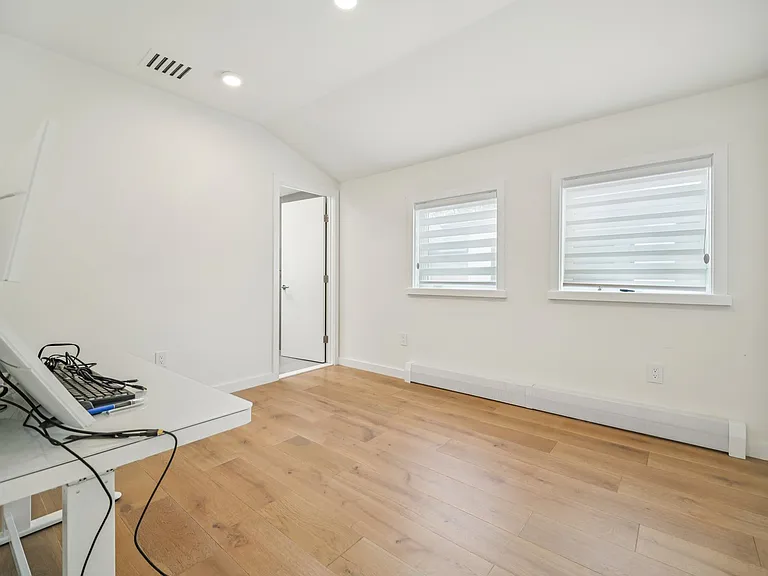 66B Henry Ave — Photo 18
