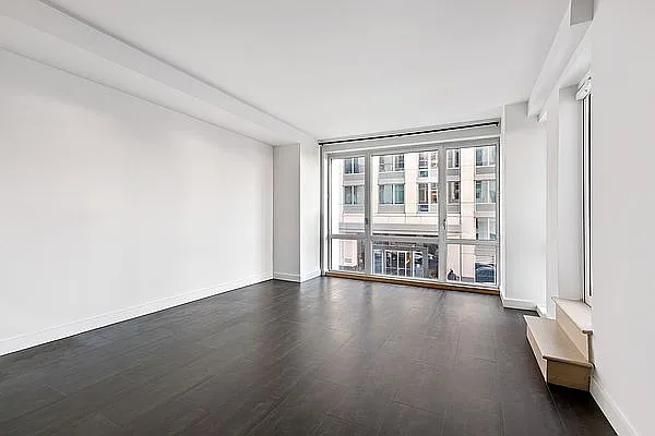 34 N 7th St APT 2M photo 1