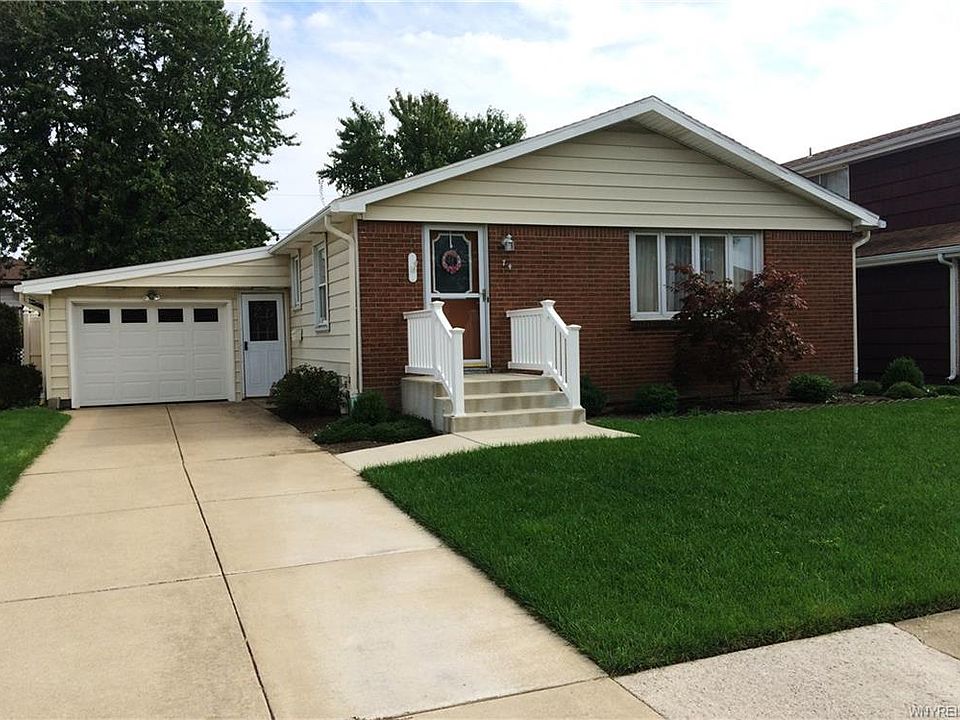 1st image of 74 Betty Lou Ln