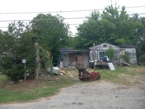 318 N Walnut Ave, Walnut, OK 74063