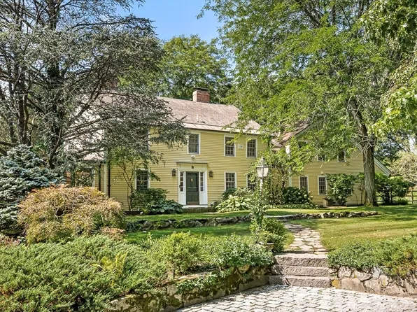 151 Oakland St, Wellesley, MA 02481