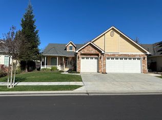 581 Lester Ave, Clovis, CA 93619