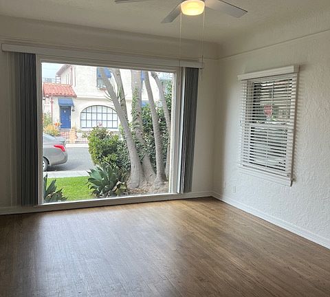 3rd image of 102 Argonne Ave APT 2