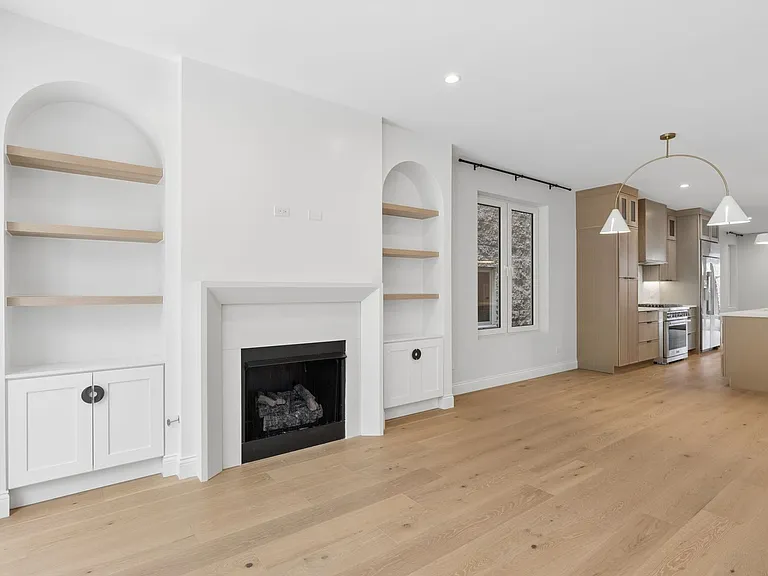 3739 N Clifton Ave #1 — Photo 9