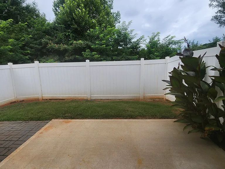 525 Hampton Townes Dr — Photo 19