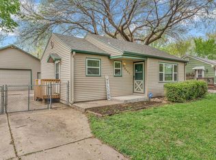 2405 SW Moundview Dr, Topeka, KS 66614