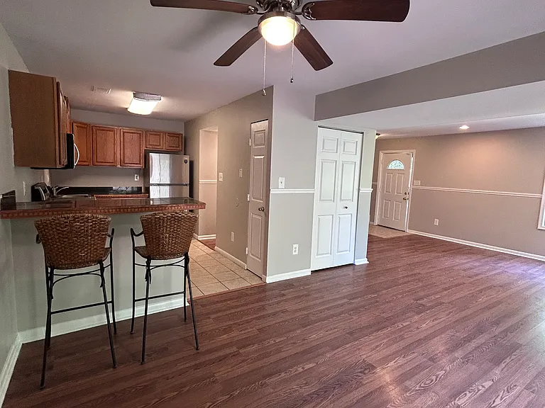 10120 Scotch Hill Dr #10120 — Photo 1