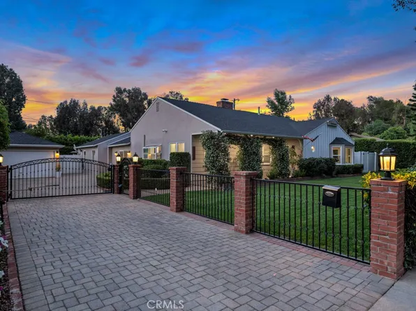 21219 De La Osa St, Woodland Hills, CA 91364