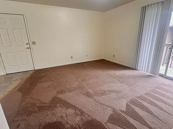 5th image of 1330 Haven Ln #4