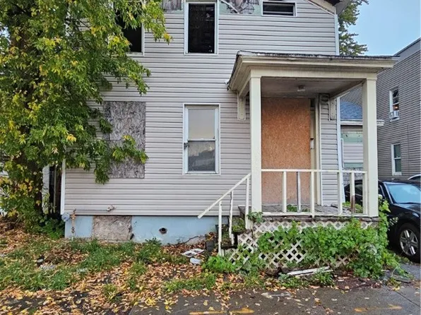 1003 Smith Pl, Utica, NY 13501