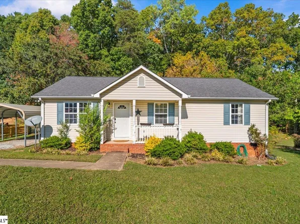 105 E Belvue Rd, Taylors, SC 29687