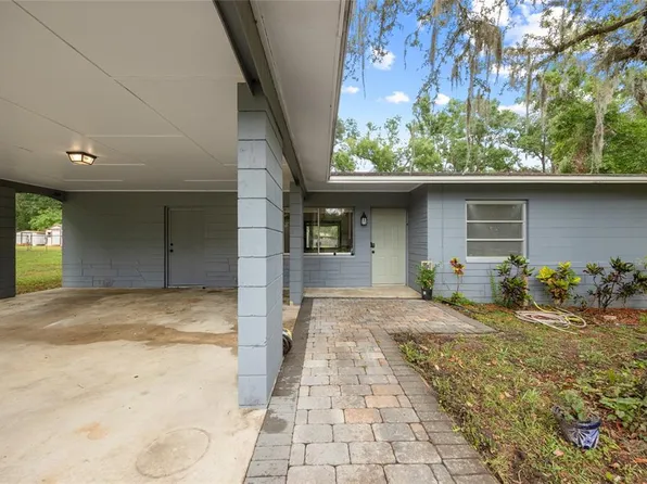 12412 Lakeview Dr, Dade City, FL 33525