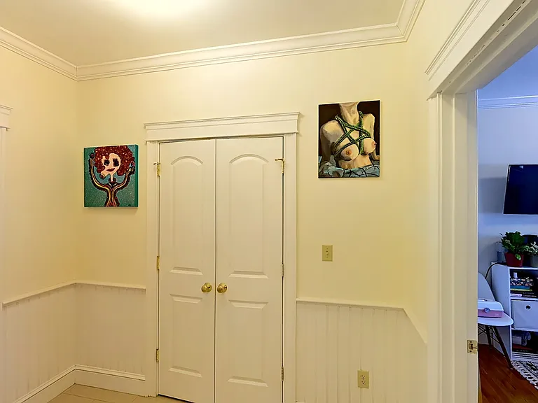 76 Quint Ave #7 — Photo 8