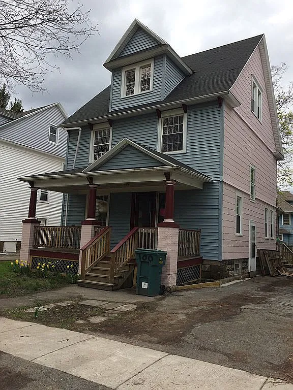 100 Holbrooke St photo 1