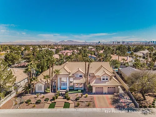 2220 Diamond Bar Dr Photo 1