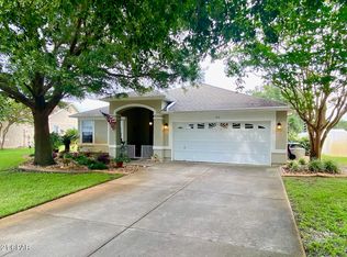 98 NW Windridge Ct, Panama City Beach, FL 32413