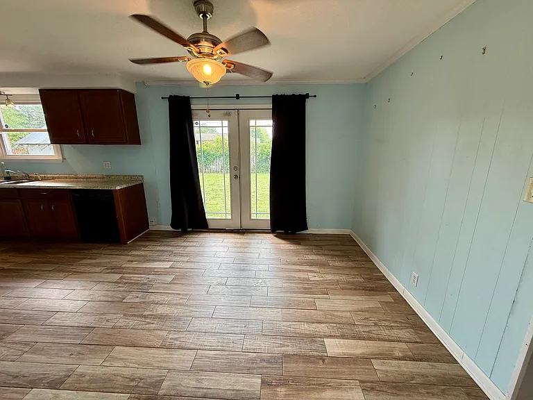 3404 Durrett Dr — Photo 5