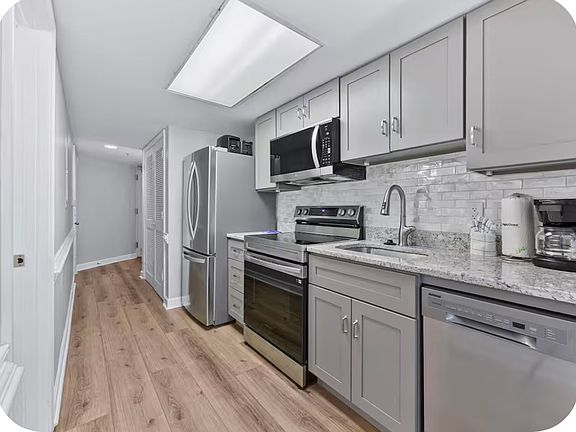 5th image of 7100 N Ocean Blvd #522