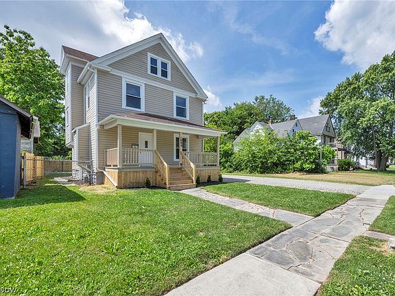 3rd image of 1009 W 10th St