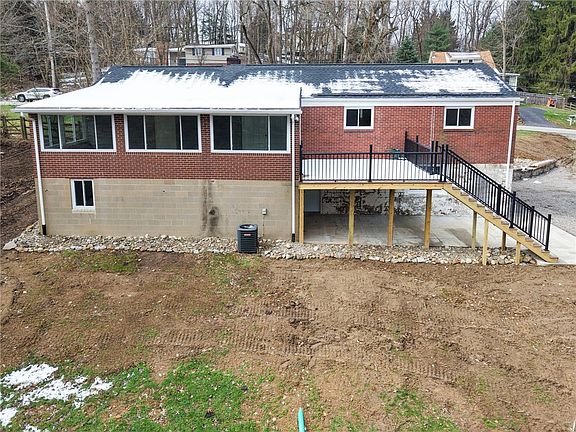 4th image of 2158 Reis Run Rd