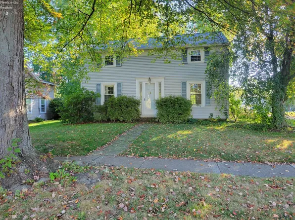 34 South St, Berlin Heights, OH 44814