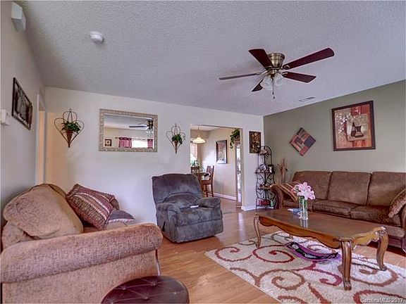 3rd image of 3917 Far West Dr