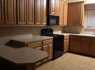 617 2nd St APT H2, Elgin, OK 73538