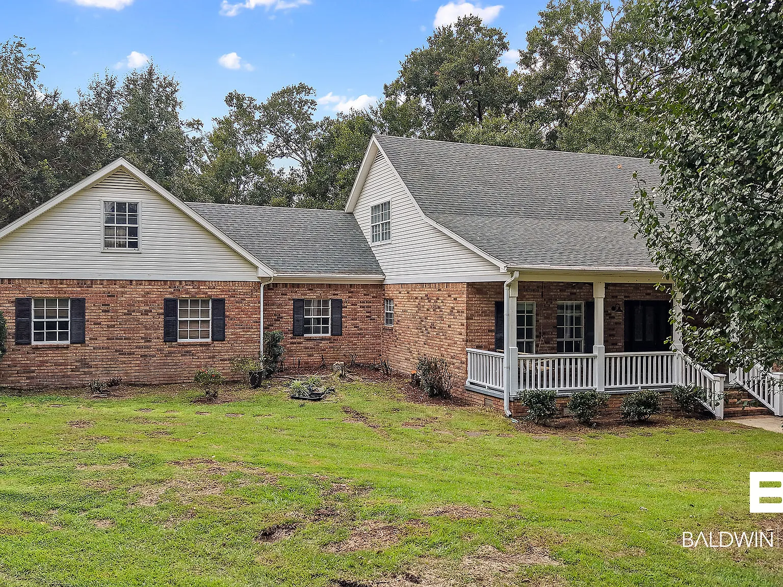 3 bed, 3.0 bath, 3542 sqft, $2,200 — Photo 3