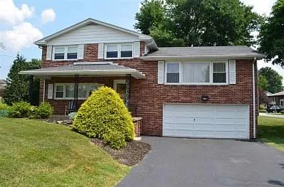 585 Sundale Dr photo 1