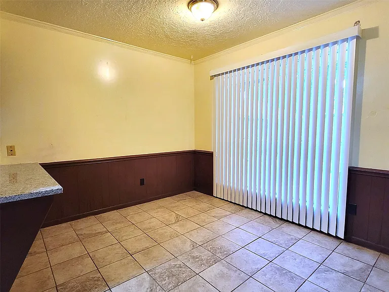 12811 Stillington Dr — Photo 8
