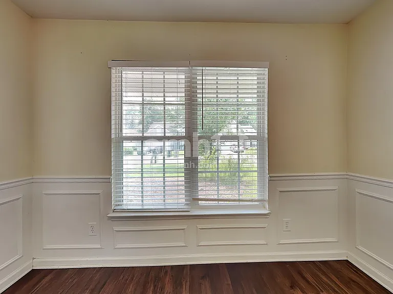 121 Mockernut Dr — Photo 6