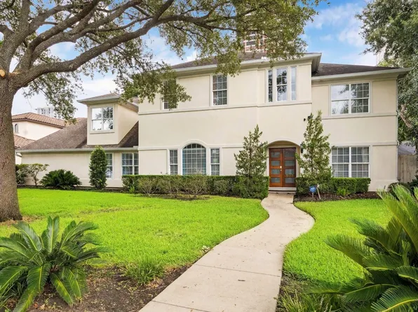 5152 Huckleberry Cir, Houston, TX 77056