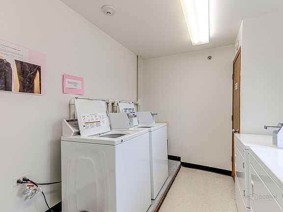 3rd image of 131 E Park Ave APT 302