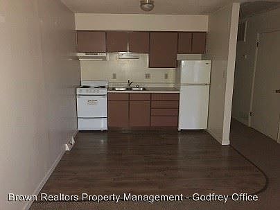 2nd image of 513 Kansas St APT 6