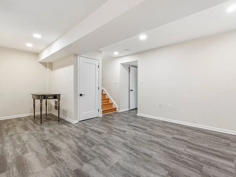 10841 Deborah Dr — Photo 21