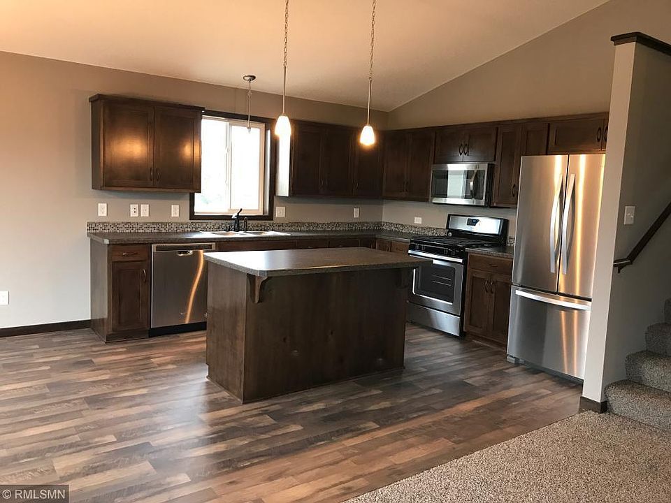 2nd image of 1030 Acacia Dr