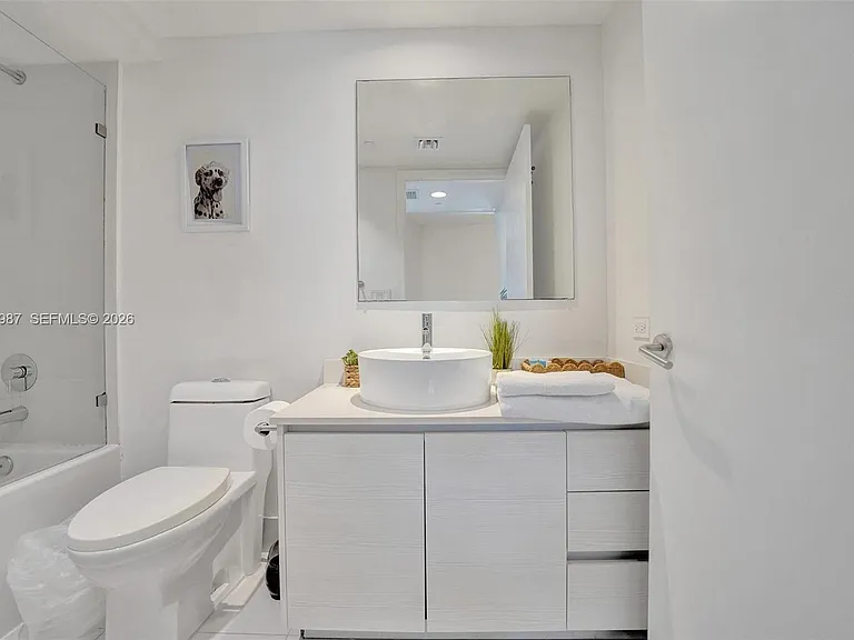 2600 E Hallandale Beach Blvd #T1902 — Photo 35