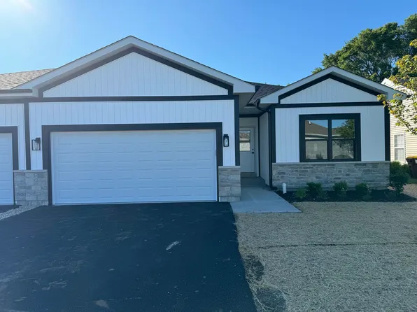 912 Partridge Cir, Marengo, IL 60152