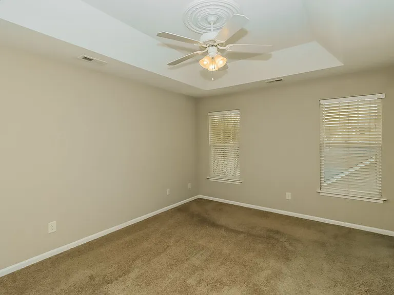 8153 Rolling Meadows Ln — Photo 11