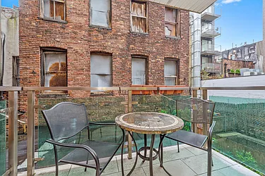 Rented by R New York