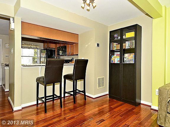 5th image of 5367 Harbor Court Dr